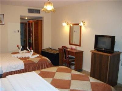 Crystal International Hotel Aqaba Exterior photo